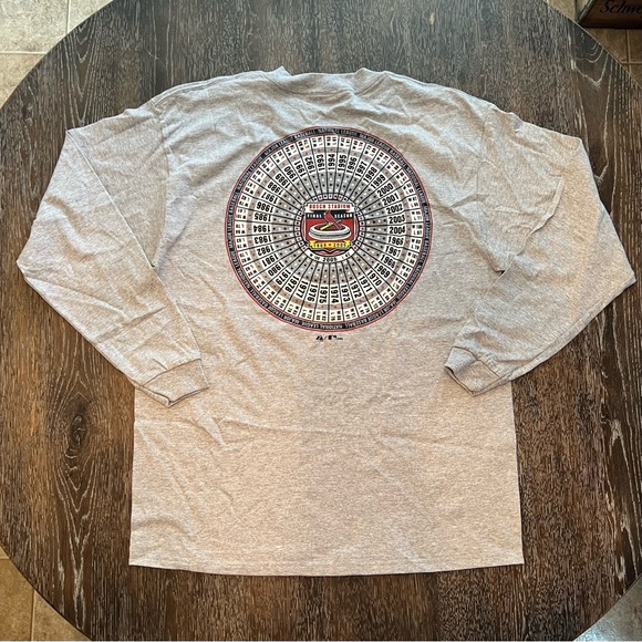 St. Louis Cardinals Busch Stadium Farewell Tour Long Sleeve T-Shirt 2005 NOS - Picture 2 of 9